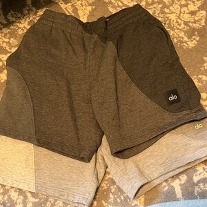 ALO Yoga Men's Charcoal and Light Gray Athletic Shorts set of 2